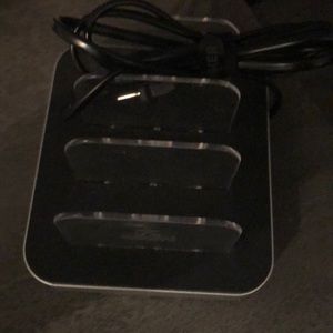 Atomi 3 Port LED Charging Station